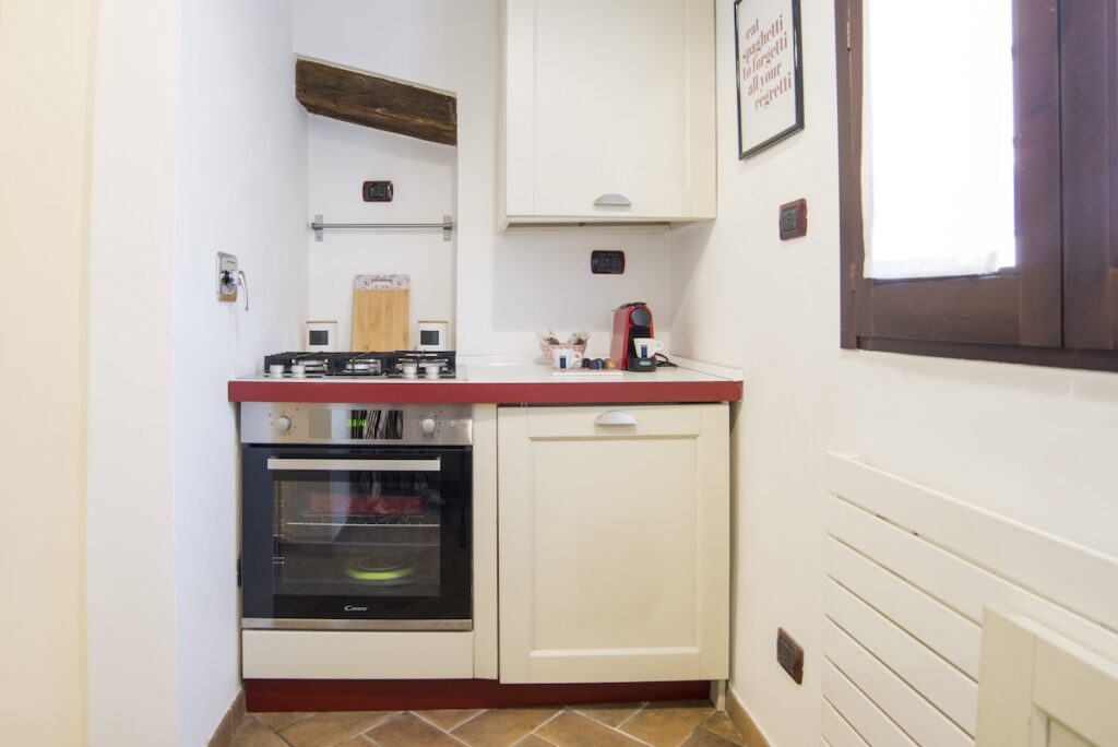 rome-apartment-monti-cacio-pepe-int.15_28